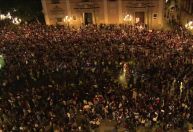 Espanha: Milhares de pessoas protestam em Valência após enchentes mortais
