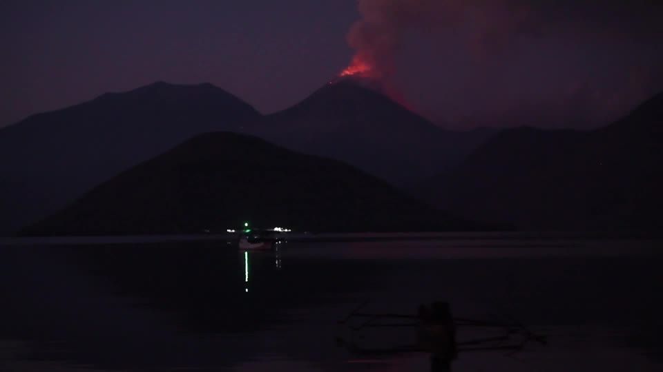 Authorities race to evacuate remaining villagers around Indonesia's Lewotobi volcano
