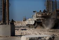 Bombardeio de Israel contra prédio em Gaza deixa dezenas mortos, dizem médicos