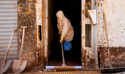 Cidades espanholas atingidas por enchentes se preparam para outra tempestade