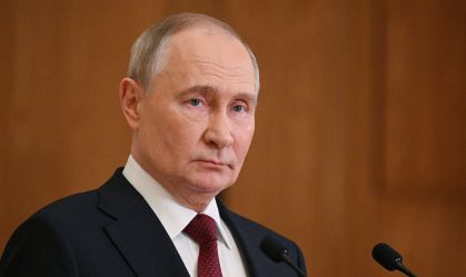 Putin diz que Rússia aumentará número de militares no Ártico