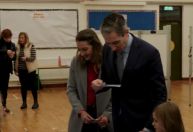 Eleições na Irlanda: Coligação de centro-direita da tenta se manter no poder