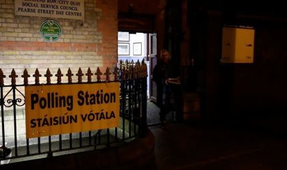 Urnas são fechadas em eleições legislativas na Irlanda