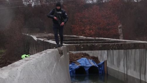 Kosovo instala reparo temporário em canal danificado após explosão