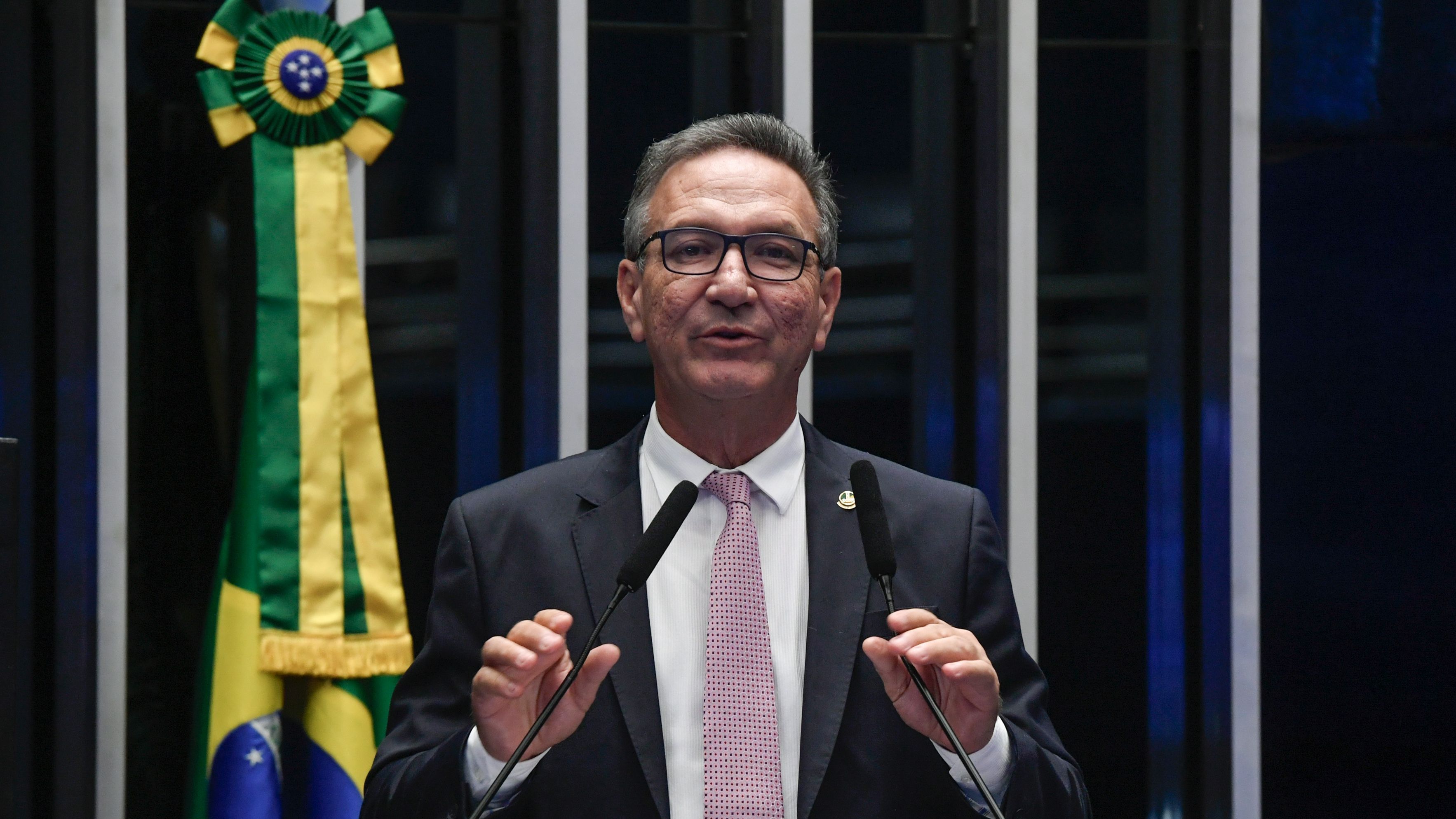 Em discurso, à tribuna, senador Lucas Barreto (PSD-AP)