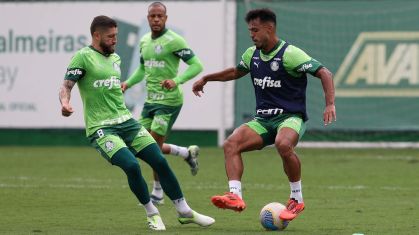 Jogadores do Palmeiras durante atividade na Academia.