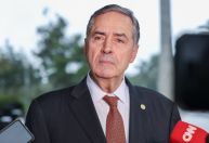 Barroso vota para descriminalizar aborto em último dia como ministro