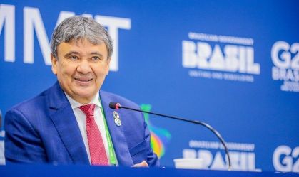 Não há proposta para aumento do Bolsa Família a R$ 700, diz ministro