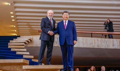 Pirarucu, palmito e farofa de pipoca: o que Xi Jinping comeu no jantar com Lula; veja