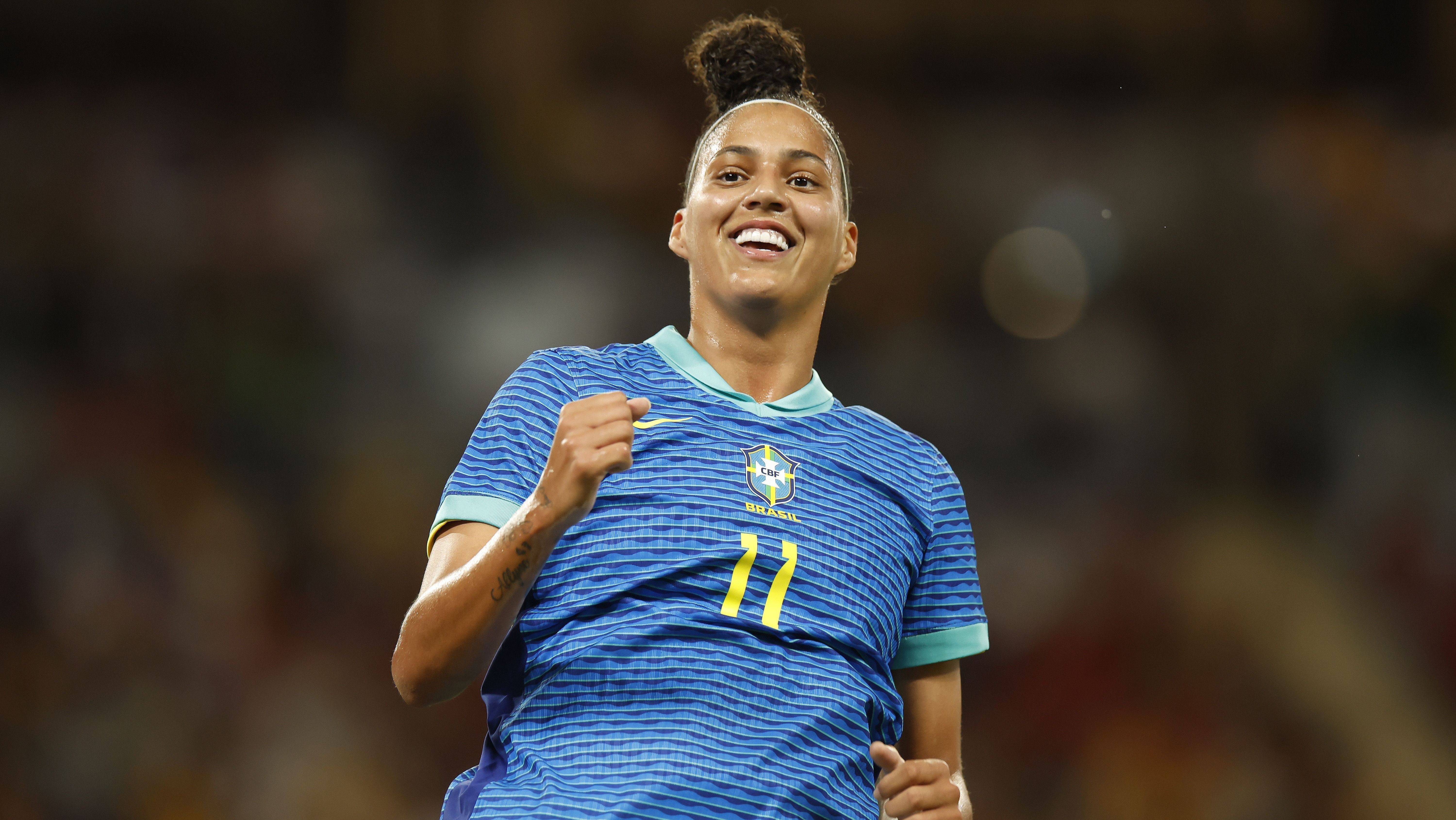 Amanda Santos marcou dois gols contra a Austrália