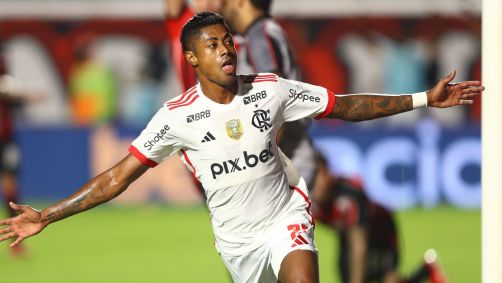 Bruno Henrique comemorando gol contra o Vitória pelo Campeonato Brasileiro de 2025