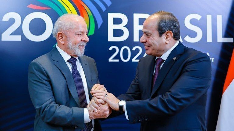 Lula com o presidente do Egito, Abdel Fattah al-Sisi • Ricardo Stuckert/Presidência da República
