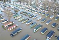 Drone mostra alagamento em cidade da Inglaterra após Tempestade Bert