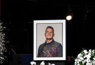 Viúva de Apóstolo Rina desabafa no velório: "Eu amava esse homem"; confira falas