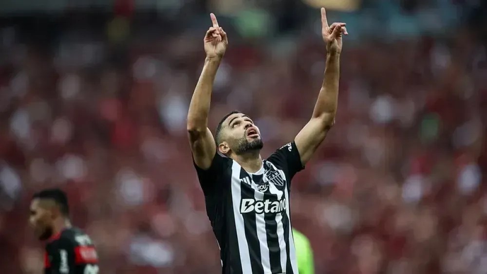 Alan Kardec marcou gol do Galo contra o Flamengo, no maracanã