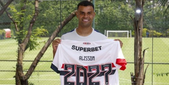 Alisson já disputou 130 jogos com a camisa do São Paulo