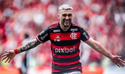 Fifa "se derrete" por Arrascaeta no Mundial: "Herdeiro de Zico"