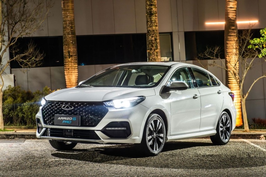 Modelo tem 160 cv de potência combinada • Divulgação