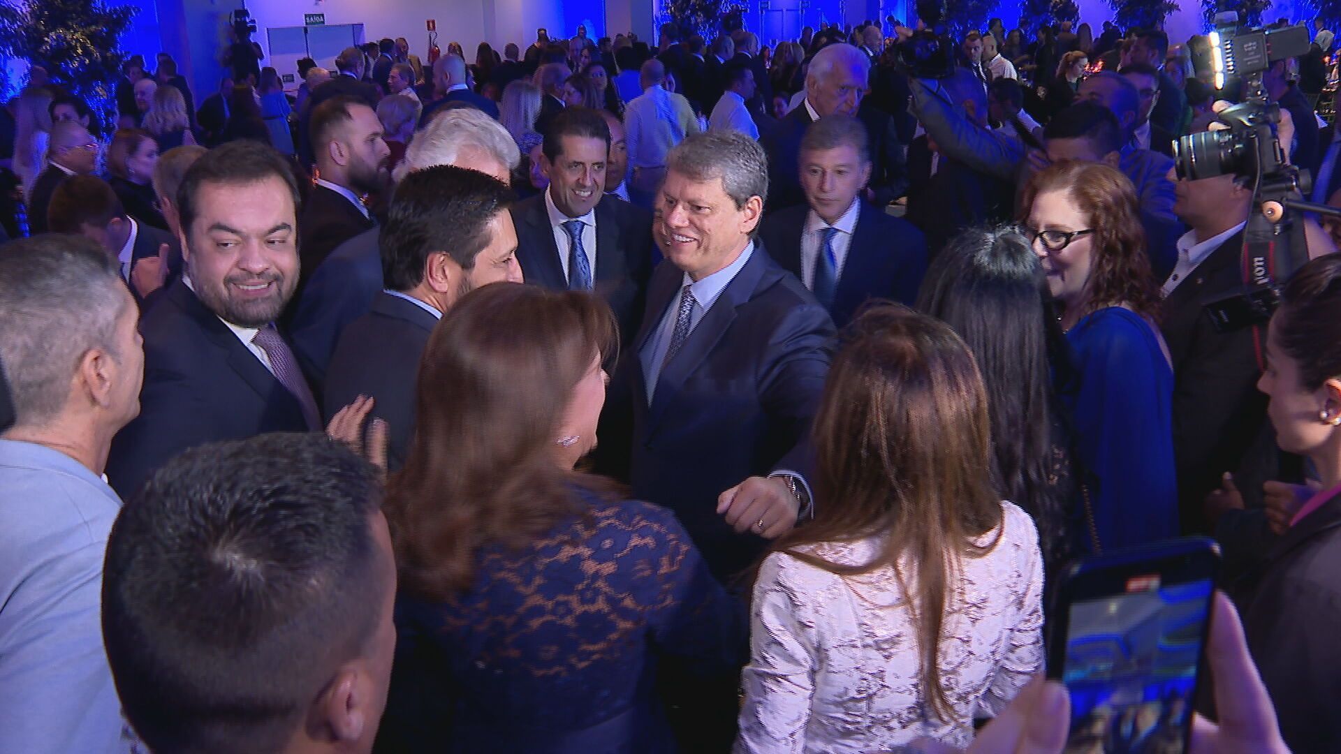 Autoridades e políticos estiveram presentes em evento realizado pelo Conib
