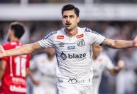 Santos pode garantir acesso à Série A neste domingo; veja cenário