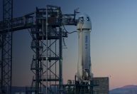 Blue Origin completa com sucesso 9º voo espacial com turistas; veja vídeos