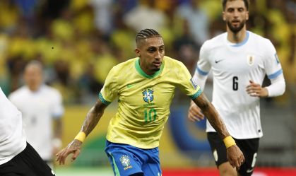 Raphinha rebate vaias da torcida para a Seleção Brasileira