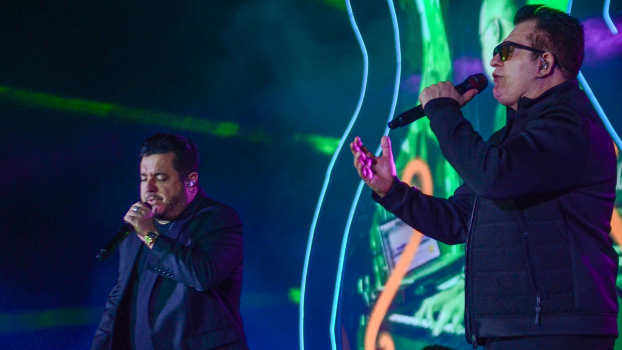 Bruno & Marrone durante apresentação no Navio do Zezé