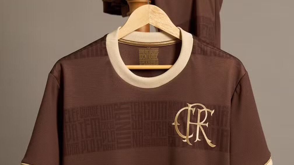 Flamengo lança camisas com referência ao Novembro Negro