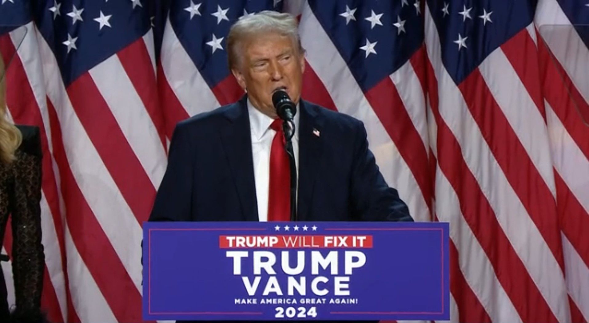 Donald Trump fala a apoiadores após ser eleito para o segundo mandato como presidente dos Estados Unidos