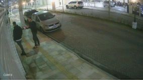 Às 5h43, Mario e Igor (a vítima) chegam ao prédio de Marcelly (irmã de Igor e mulher de Mario)