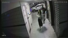 6h15: Mario e Marcelly saindo do elevador e indo em direção ao carro de Mario