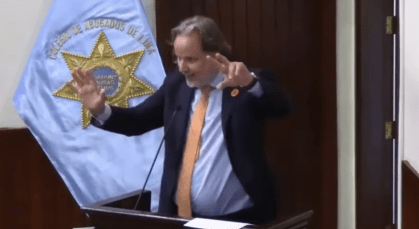 O advogado Marco Aurélio de Carvalho comandou palestra sobre a Lava Jato no Peru