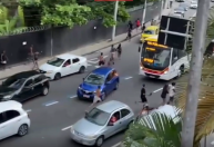 Vídeo: arrastão assusta pessoas em avenida de Botafogo, no Rio de Janeiro