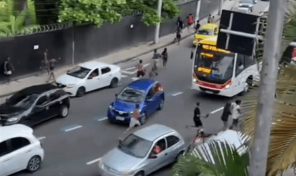 Vídeo: arrastão assusta pessoas em avenida de Botafogo, no Rio de Janeiro