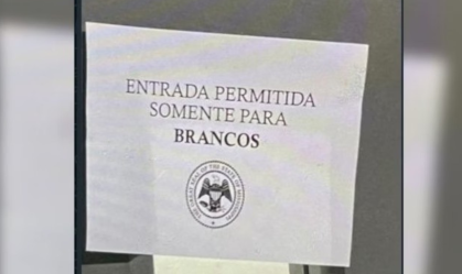 “Somente para brancos”: panfleto em faculdade de direito gera polêmica em SP