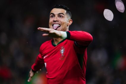 CR7 marcou gol de bicicleta na vitória de Portugual contra a Polônia