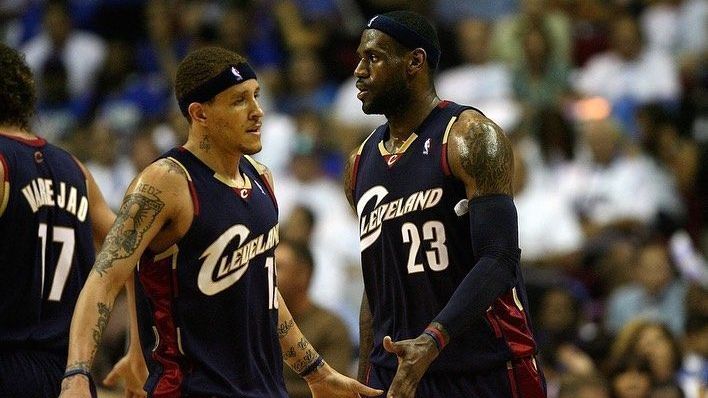 Ex-colega de LeBron na NBA é preso após invadir propriedade nos
