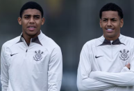 Augusto Melo fala sobre venda de Denner ao Chelsea