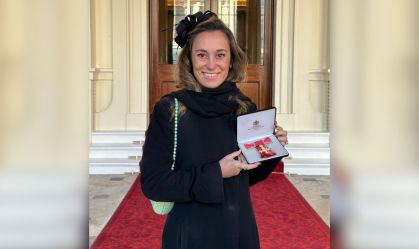 Economista brasileira ganha título da realeza britânica por “investimentos de impacto"