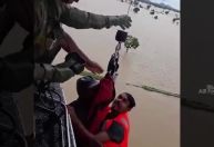 Enchentes e deslizamentos de terra deixam 12 pessoas mortas no Sri Lanka