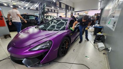 Envelopamento automotivo: McLaren 720S recebe personalização em Belo Horizonte