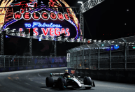 Hamilton lidera dois treinos livres em Las Vegas