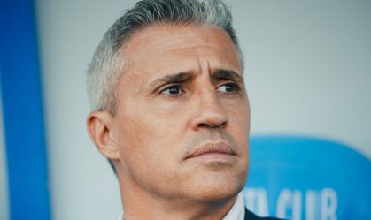 Hernán Crespo deixa o comando do Al-Ain após sofrer goleada na Champions da Ásia