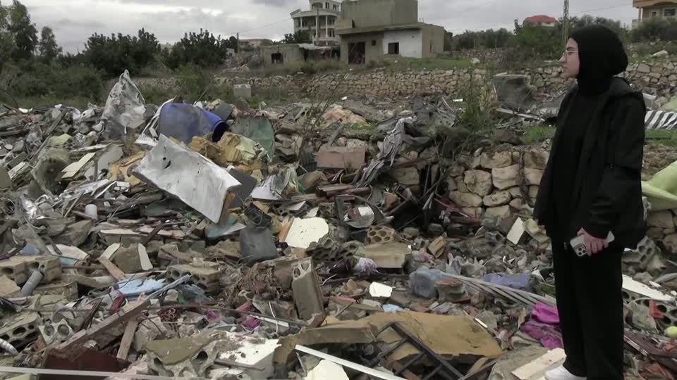 Exército de Israel emitiu um aviso aos residentes no sul do Líbano para não se deslocarem para o sul do rio Litani, apesar do cessar-fogo entre as forças israelenses e o Hezbollah ter entrada em vigor na terça-feira (26).