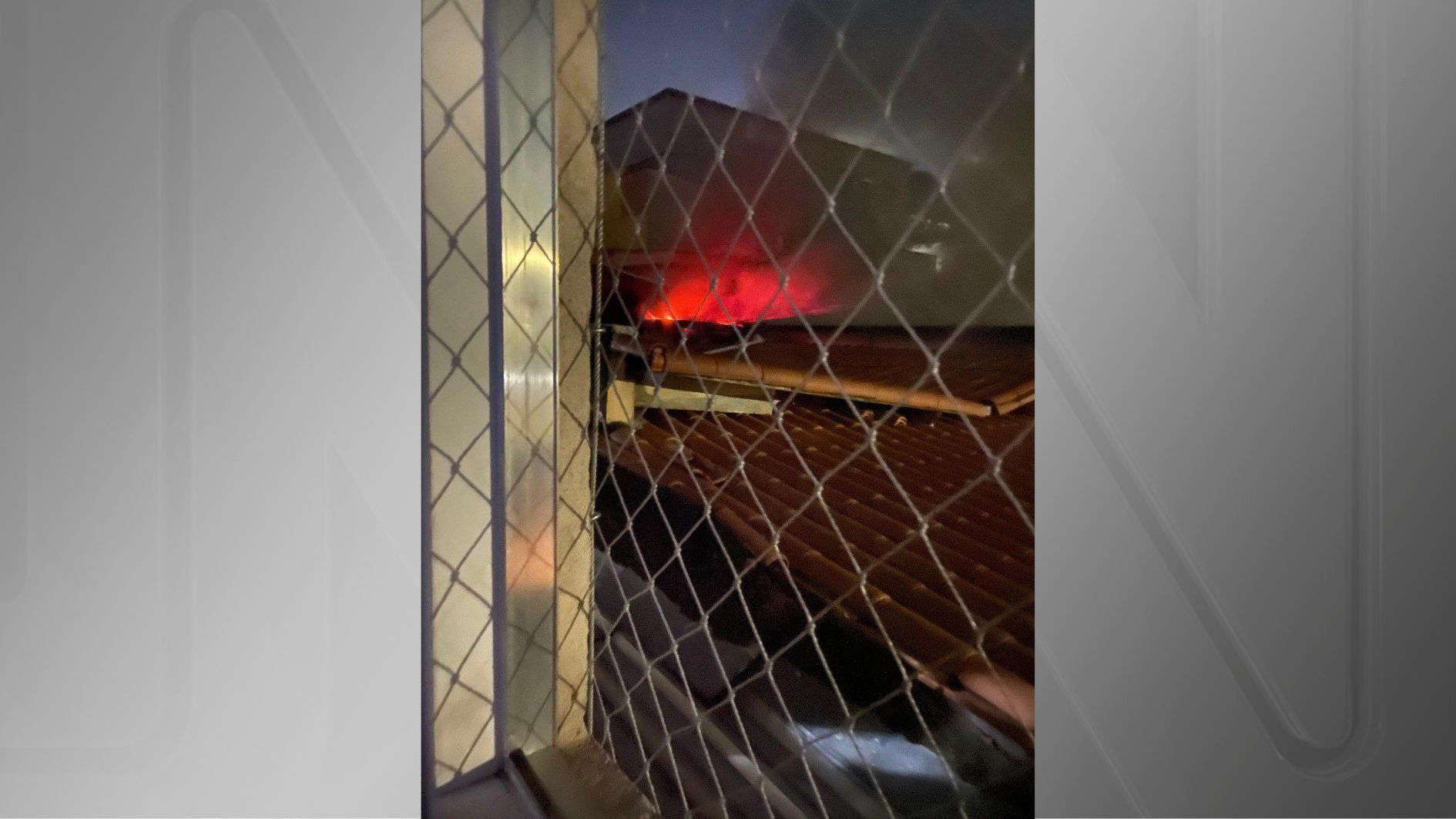Casa incendiada em Belo Horizonte