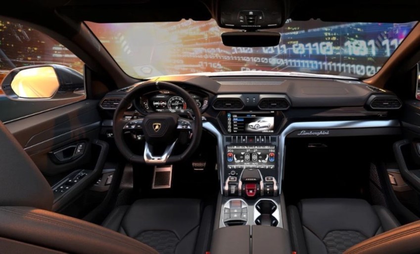 Interna do Lamborghini Urus é repleta de luxo e tecnologias • Divulgação