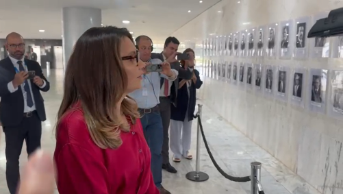 Janja Lula da Silva visitou a galeria reinaugurada após destruição nos atos de vandalismo ocorridos em 8 de janeiro de 2023