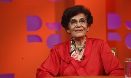 Mundo virtual provoca mutação na sociedade, reflete filósofa Marilena Chaui