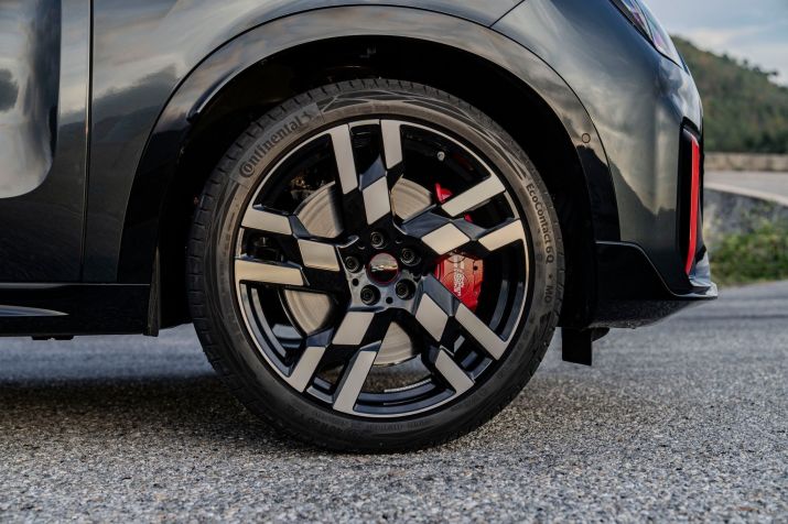 Freios ABS estão nos carros mais luxuosos há diversos anos • Mini/Divulgação