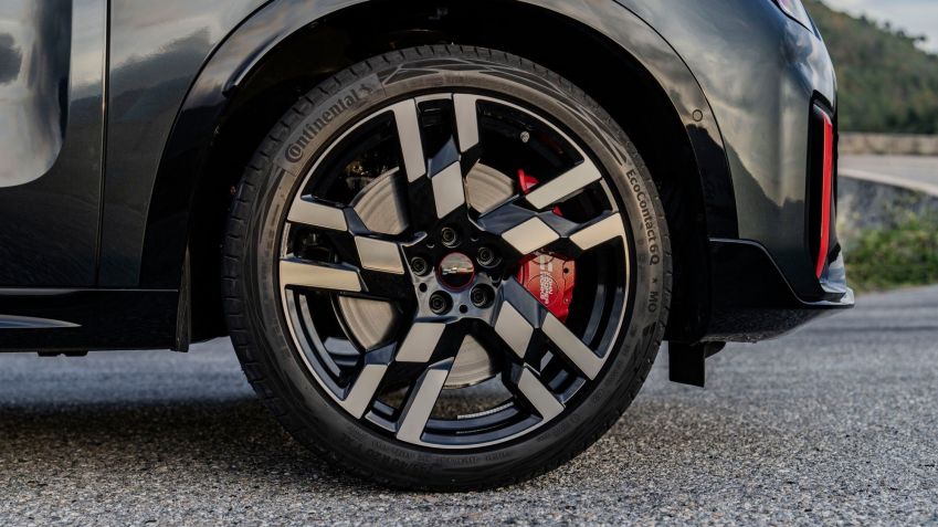 Freios ABS estão nos carros mais luxuosos há diversos anos • Mini/Divulgação